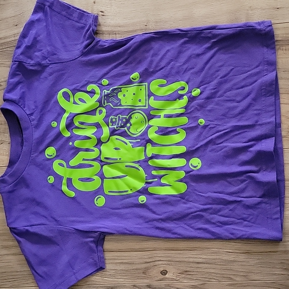 Kavio, size 5t, purple, Drink up Witches t-shirt. For kids.